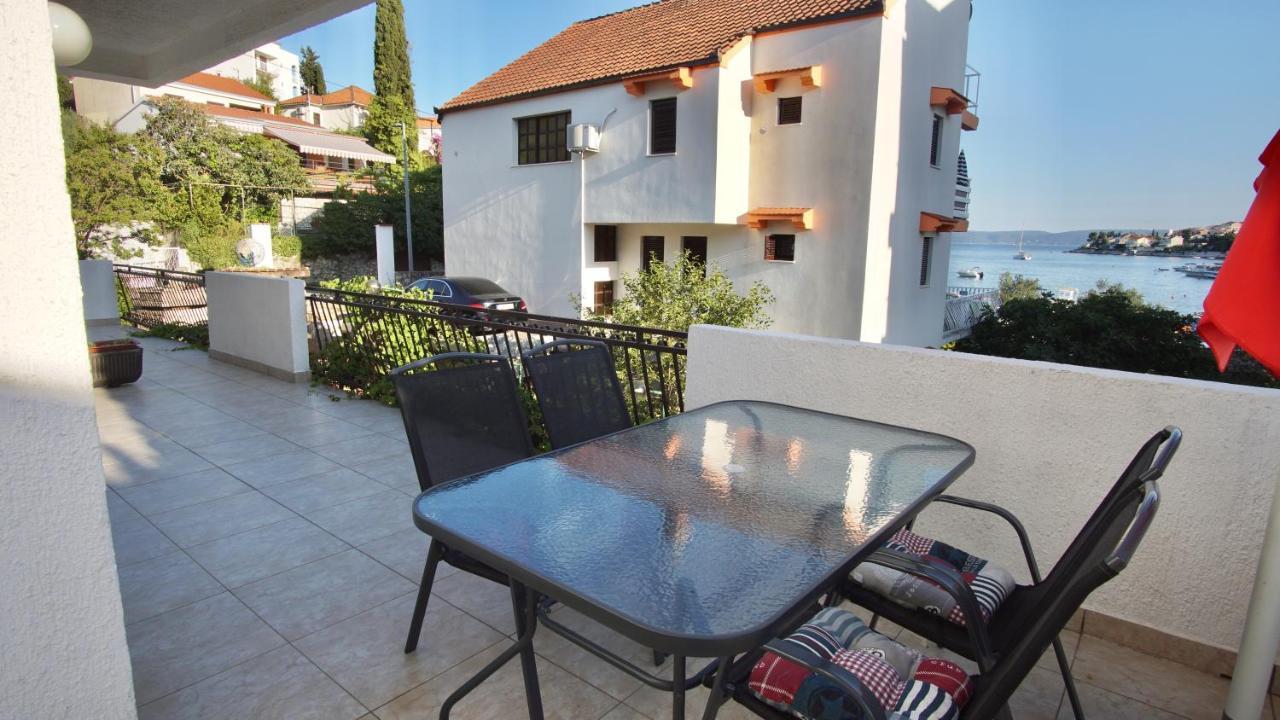 Apartments Victoria Trogir Extérieur photo