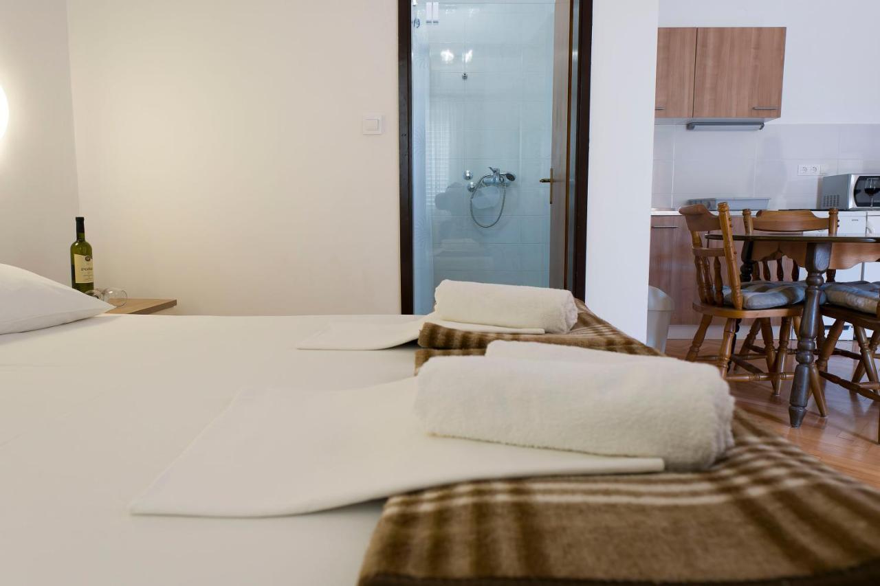 Apartments Victoria Trogir Extérieur photo