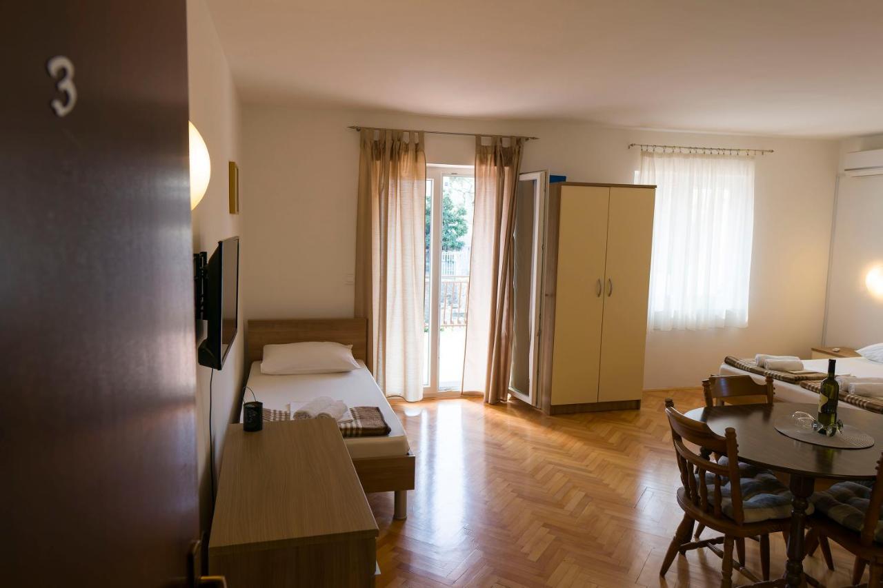 Apartments Victoria Trogir Extérieur photo